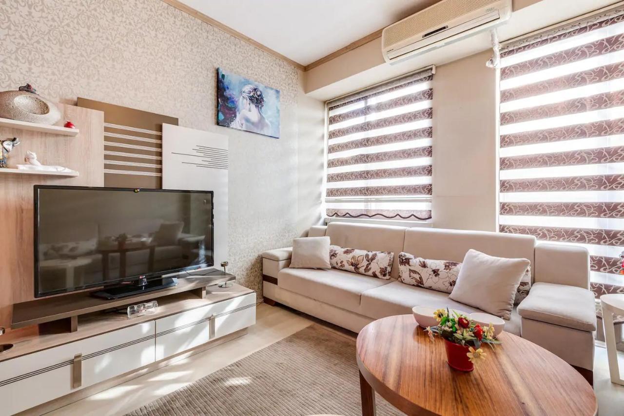 Downtown Two-Bedrom Apartment Tbilisi Esterno foto