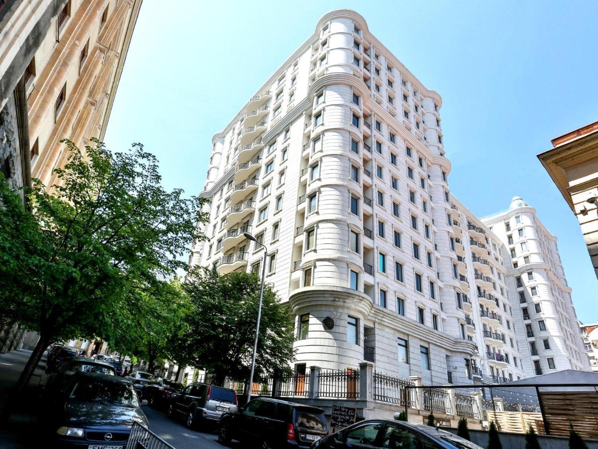 Downtown Two-Bedrom Apartment Tbilisi Esterno foto