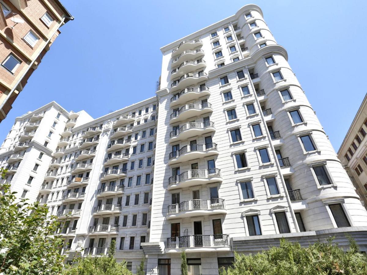 Downtown Two-Bedrom Apartment Tbilisi Esterno foto
